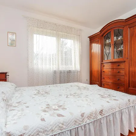 Apartment Radmila *